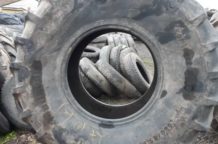 Бу шина 680/85R32 Continental- фото № 2