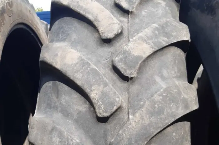 Бу шина 380/105R50 Firestone (опрыскиватель)- фото № 10