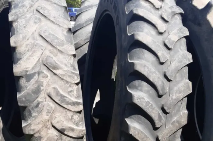 Бу шина 380/105R50 Firestone (опрыскиватель)- фото № 4