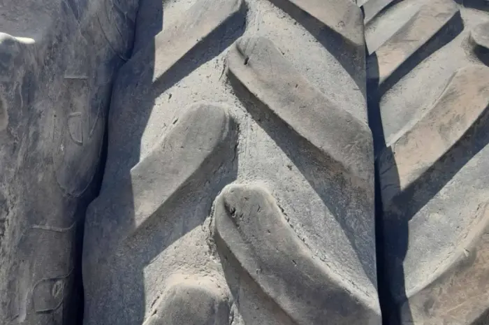 Бу шина 380/105R50 Firestone (опрыскиватель)- фото № 6