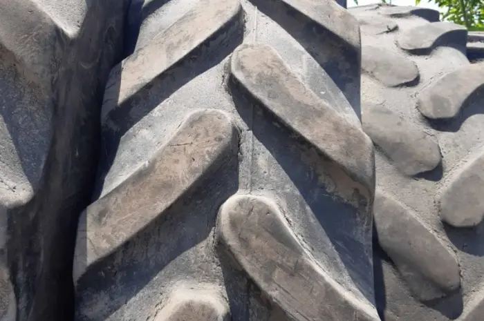 Бу шина 380/105R50 Firestone (опрыскиватель)- фото № 9