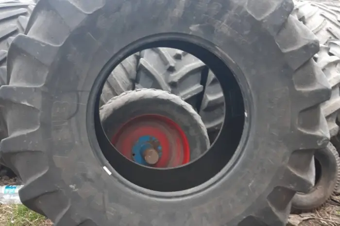Бу шина 650/75R32 (24.5-R32) Michelin на комбайн- фото № 3