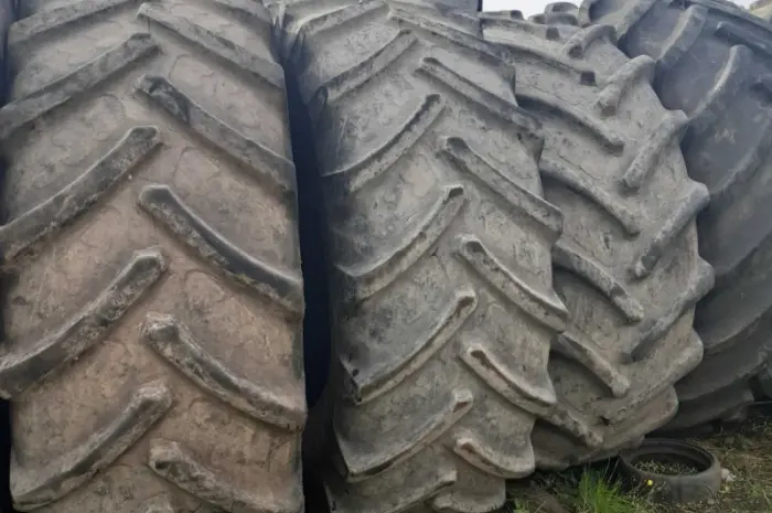 Бу шина 710/70R42 (28R42) BKT на Джон Дир- фото № 2