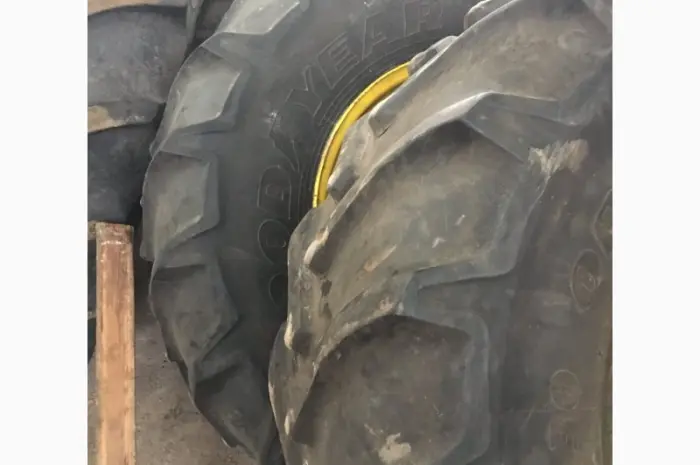 Бу колеса на John Deer 710/70R42 и 600/70R30 (шина + диск ориг.)- фото № 3