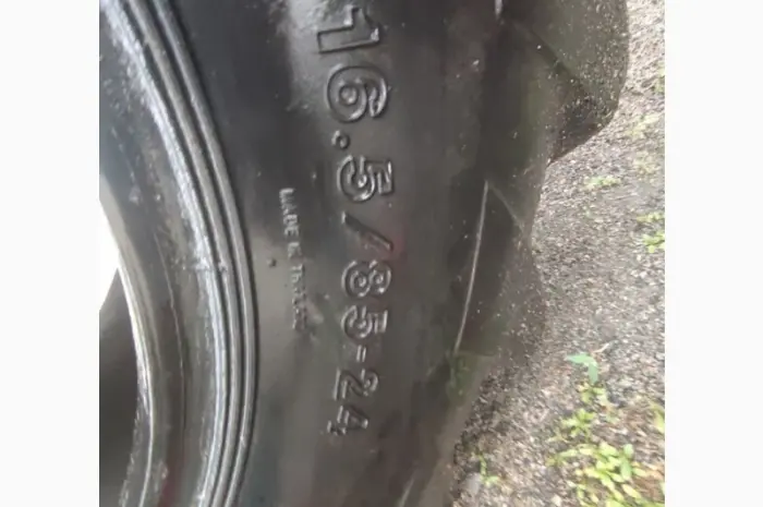 Бу шина 16.5/80-24 Deestone- фото № 3