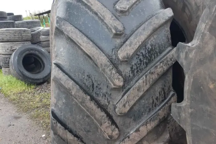 Бу шина 800/70R38 (30.5-R38) Michelin на трактор- фото № 3