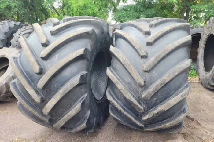 Бу шина 1050/50R32 Michelin MegaXbib (пара)- фото № 1