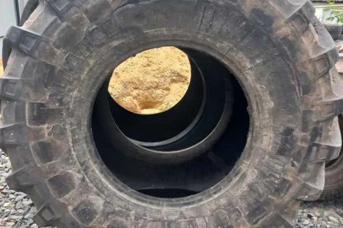 Бу шины 800/65r32 Alliance и BKT- фото № 4