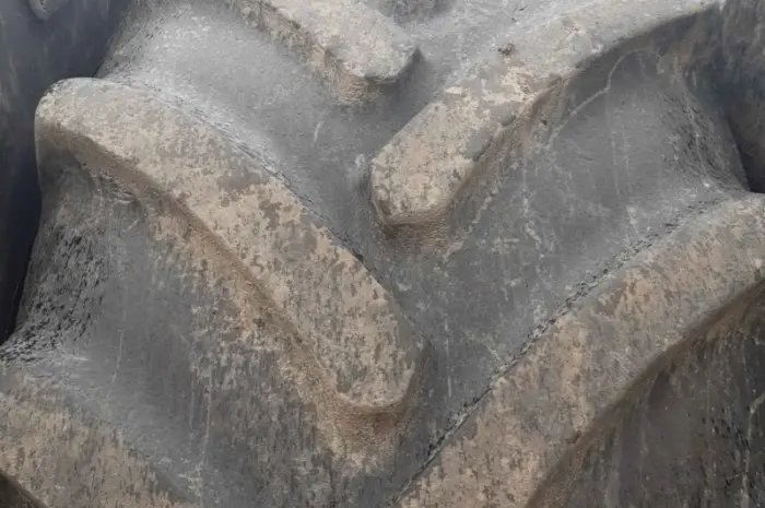 Бу шина 710/70R42(28-р42) GoodYear 710х70х42- фото № 3