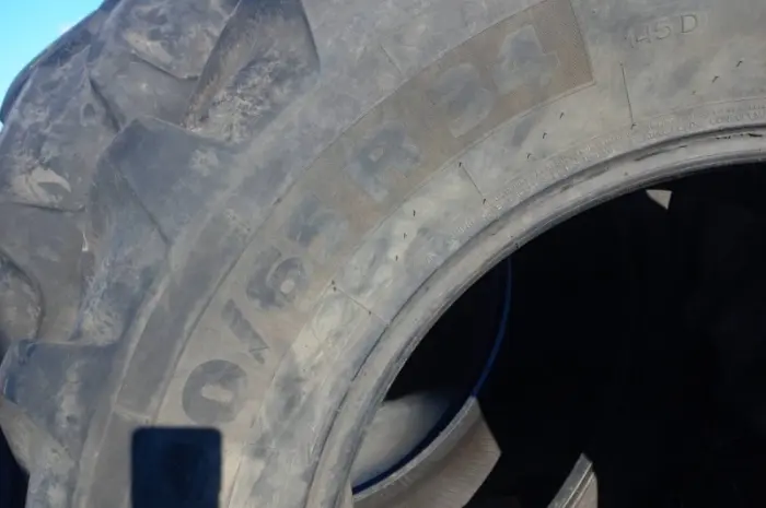 Бу шина 540/65R34 Michelin- фото № 4