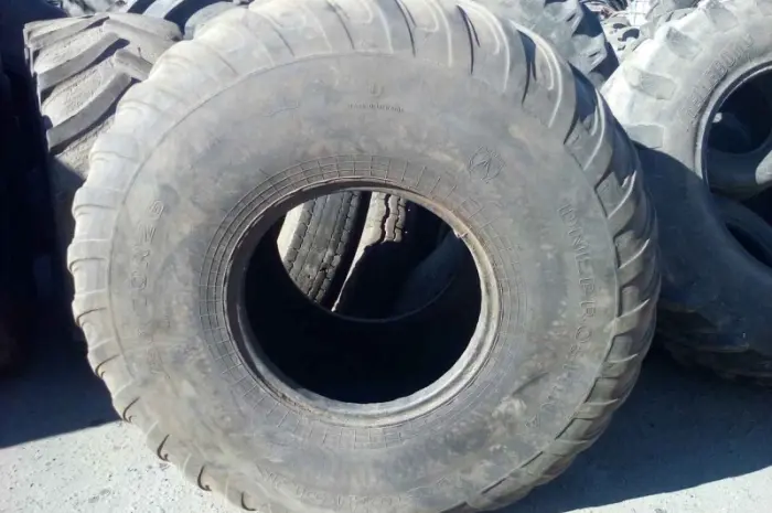Продам б/у шины 750/70R26- фото № 2