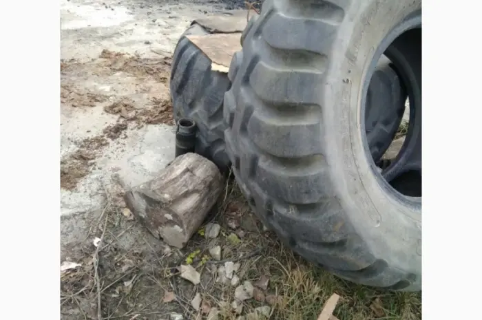 Бу шина 650/55r25 goodyear в наличие 2 шт. для спецтехники- фото № 1