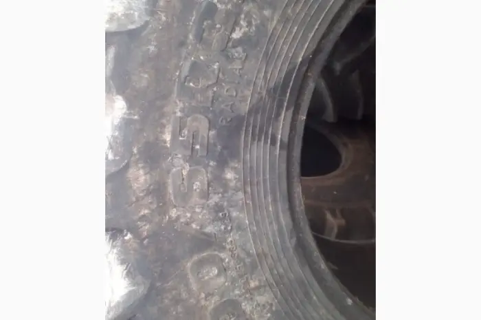 Бу шина 800/65R32 Dneproshina- фото № 11