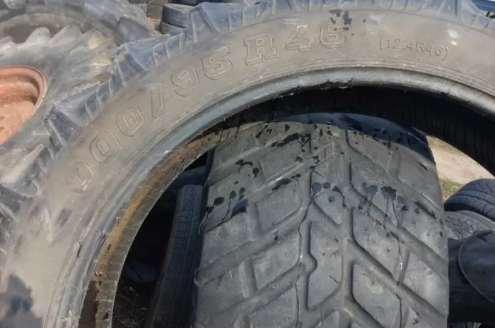 Бу шина 300/95r46 Taurus опрыскиватель- фото № 4