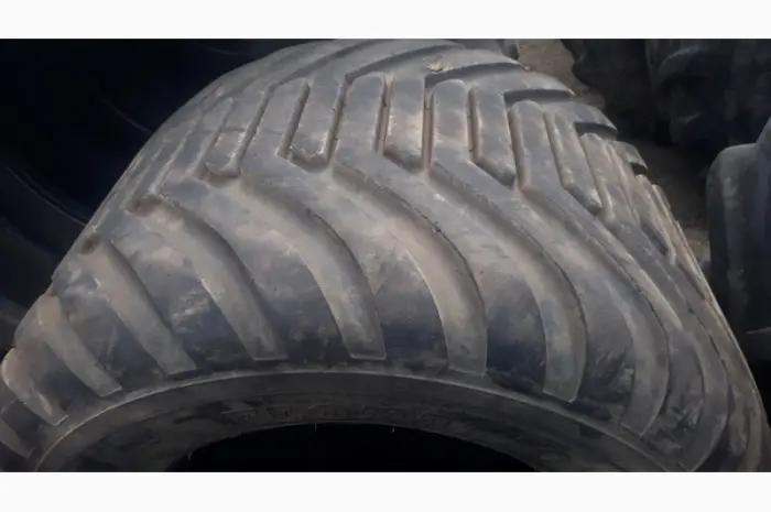 Б/у шина на комбайн 700/50R26.5- фото № 4