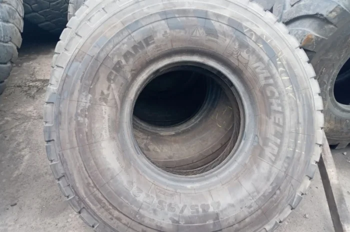 Бу Шина 445/95R25 (16/00R25) Michelin X-CRANE+ 174F (на автокран 200т)- фото № 4