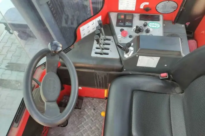 Навантажувач 5т. Combilift C5000 чотирьохходовий для довгих вантажів- фото № 3
