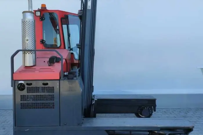 Навантажувач 5т. Combilift C5000 чотирьохходовий для довгих вантажів- фото № 5