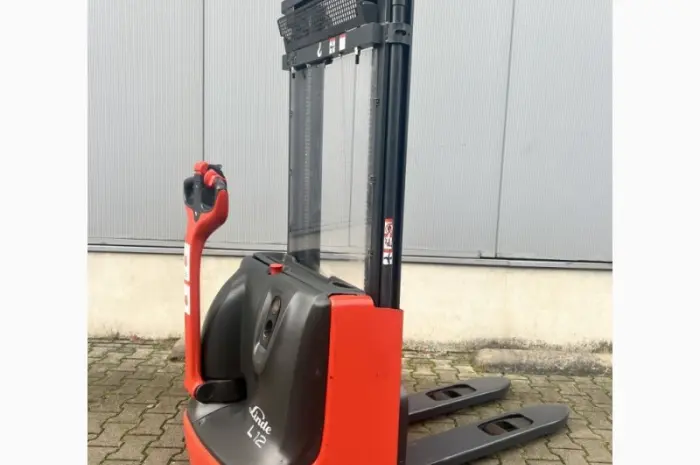 Поводковий електроштабелер LINDE L12 134 мг 2023 року- фото № 1