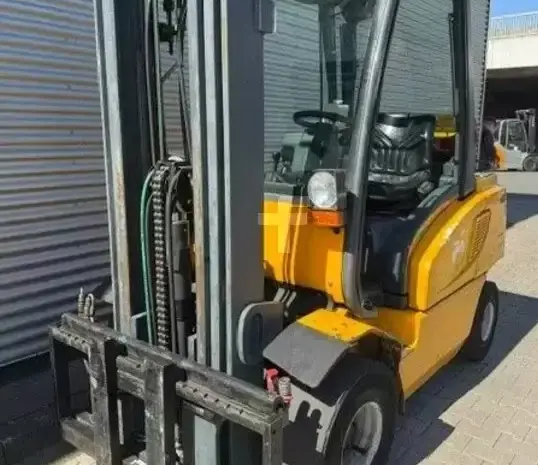 Навантажувач вилковий 3т. Jungheinrich TFG30 газ 4710 мм підйом- фото № 1
