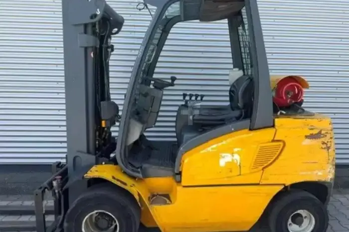 Навантажувач вилковий 3т. Jungheinrich TFG30 газ 4710 мм підйом- фото № 3