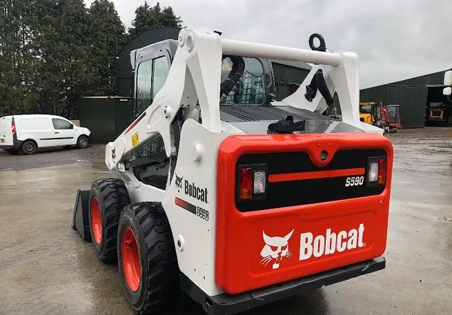 Мини-погрузчик Bobcat S590- фото № 9