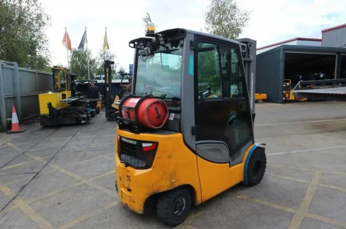 Вилочный погрузчик Jungheinrich TFG316S. Вилочный погрузчик б/у- фото № 4