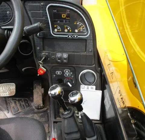 Спецтехника. Телескопический погрузчик JCB 535-95- фото № 2