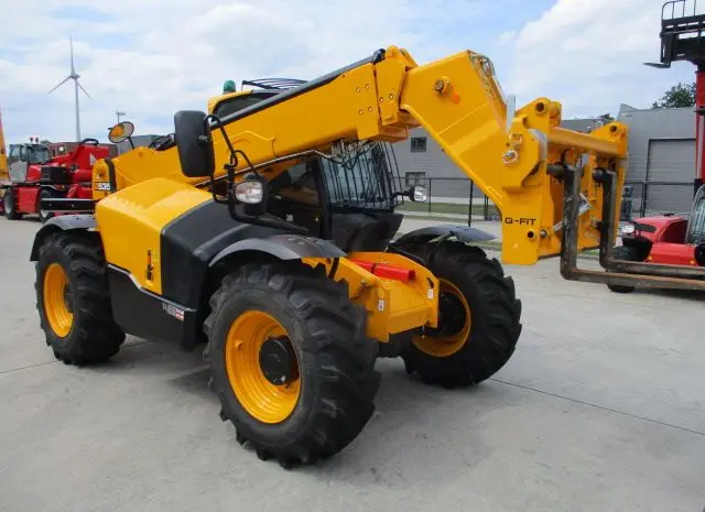 Спецтехника. Телескопический погрузчик JCB 535-95- фото № 7