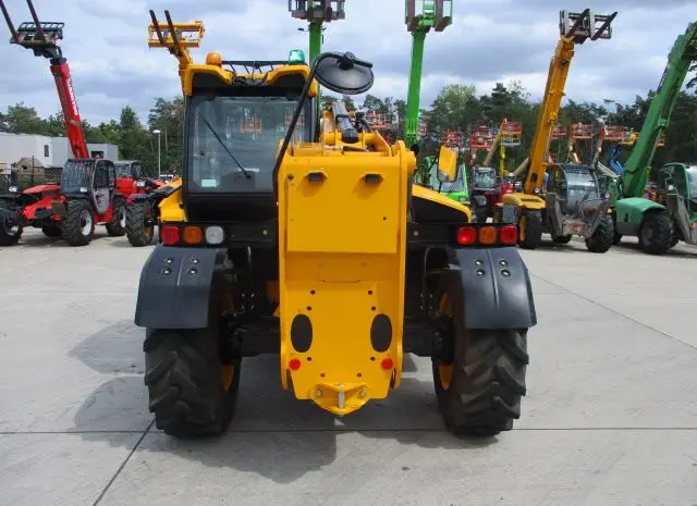 Спецтехника. Телескопический погрузчик JCB 535-95- фото № 5