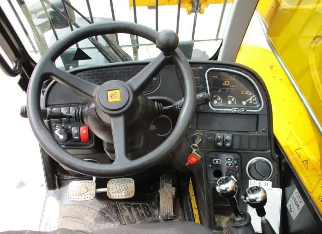 Спецтехника. Телескопический погрузчик JCB 535-95- фото № 18
