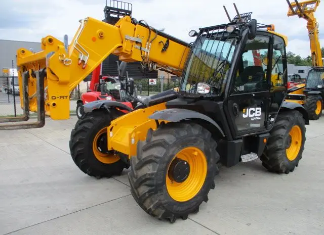 Спецтехника. Телескопический погрузчик JCB 535-95- фото № 16