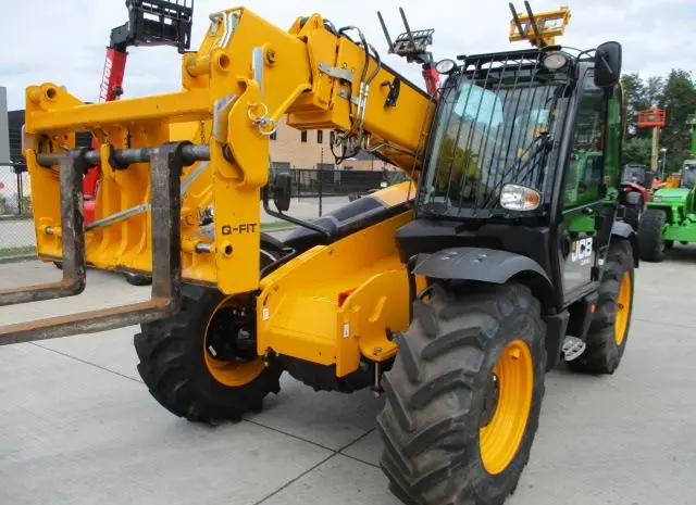 Спецтехника. Телескопический погрузчик JCB 535-95- фото № 15