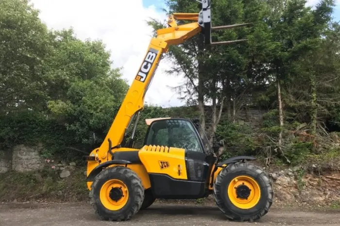 Телескопический погрузчик JCB 531-70. Спецтехника б/у- фото № 11
