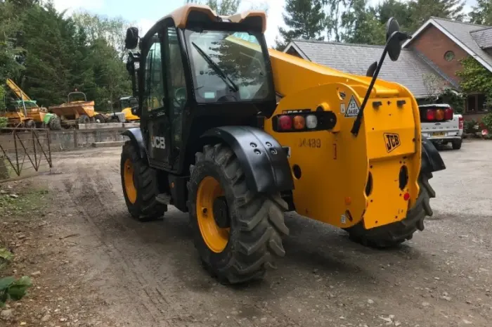 Телескопический погрузчик JCB 531-70. Спецтехника б/у- фото № 2