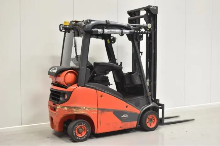 Вилочный погрузчик Linde H 16 T-01. Спецтехника б/у- фото № 3