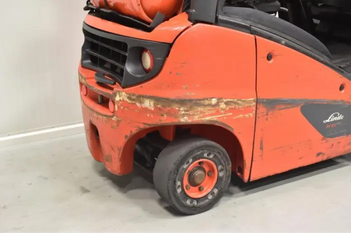Вилочный погрузчик Linde H 16 T-01. Спецтехника б/у- фото № 7