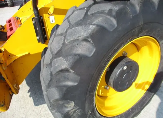 Телескопический погрузчик JCB 540-170. Строительная техника- фото № 11