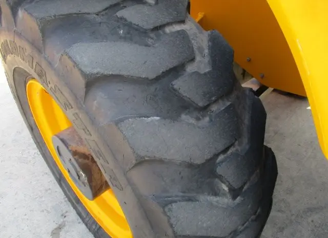 Телескопический погрузчик JCB 540-170. Строительная техника- фото № 12