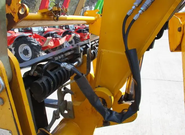 Телескопический погрузчик JCB 540-170. Строительная техника- фото № 7