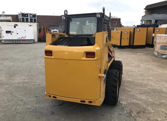 Минипогрузчик Caterpillar 216B3- фото № 6