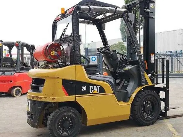 Вилочный погрузчик CAT Lift Trucks GP20N- фото № 2