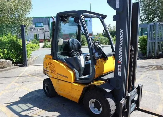 Вилочный погрузчик Jungheinrich TFG425S. Купить погрузчик б/у- фото № 3