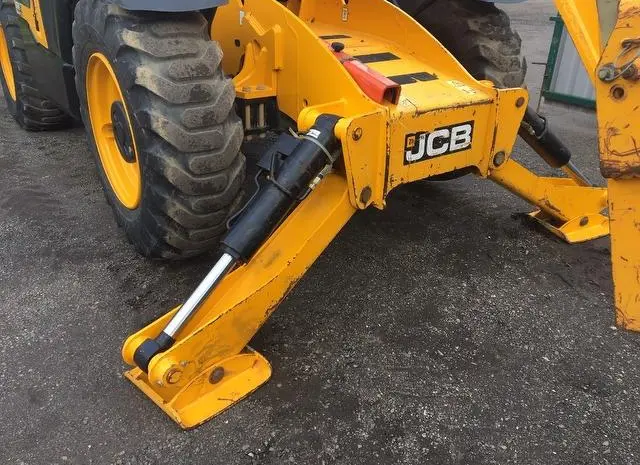 Телескопический погрузчик JCB 535-140. Один владелец- фото № 13