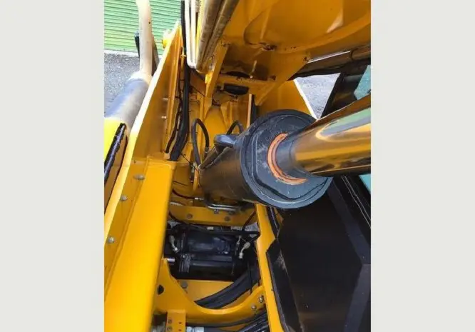 Телескопический погрузчик JCB 535-140. Один владелец- фото № 5