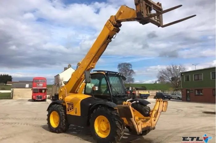 Купить Телескопический погрузчик JCB 533-105- фото № 1