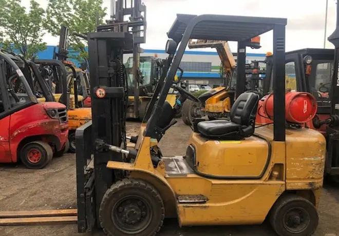 Вилочный погрузчик CAT Lift Trucks FG25K. Спецтехника б/у- фото № 2