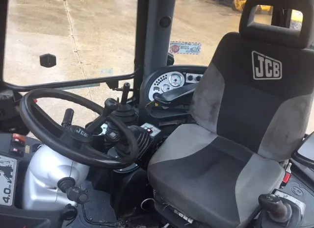Экскаватор Погрузчик JCB 3CX 100 л.с. от официала- фото № 4