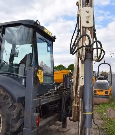 Экскаватор-погрузчик Terex 860 SX по доступной цене- фото № 5