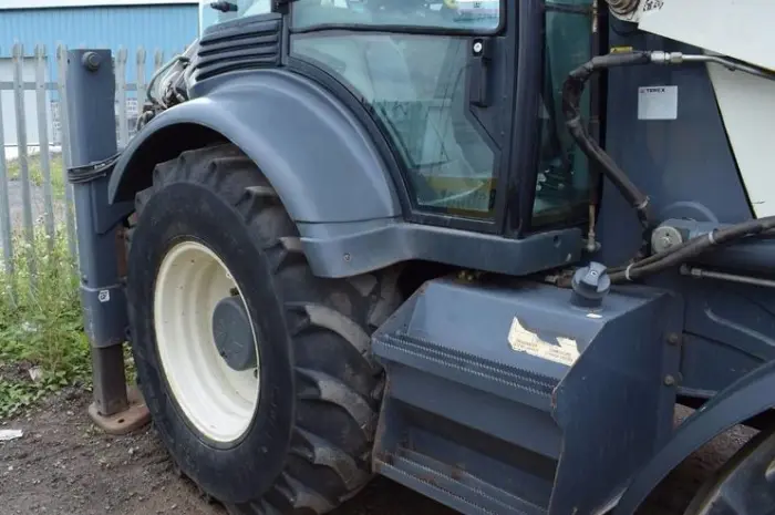 Экскаватор-погрузчик Terex 860 SX по доступной цене- фото № 8